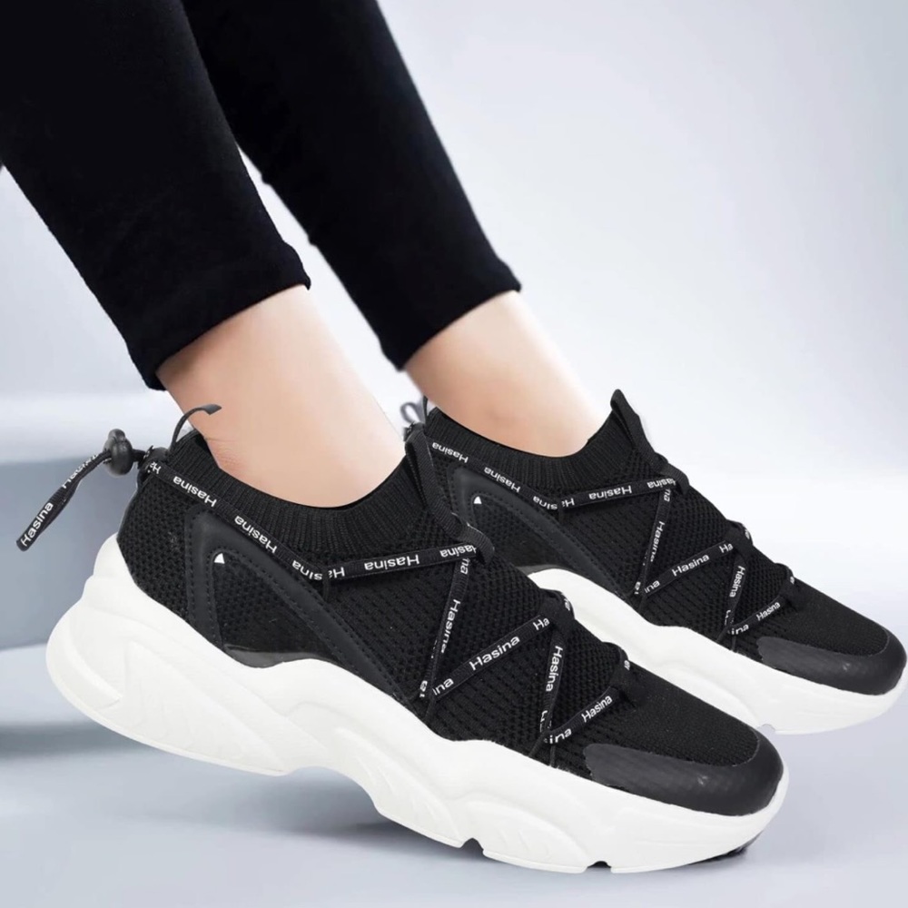 Hasina Walking Shoe